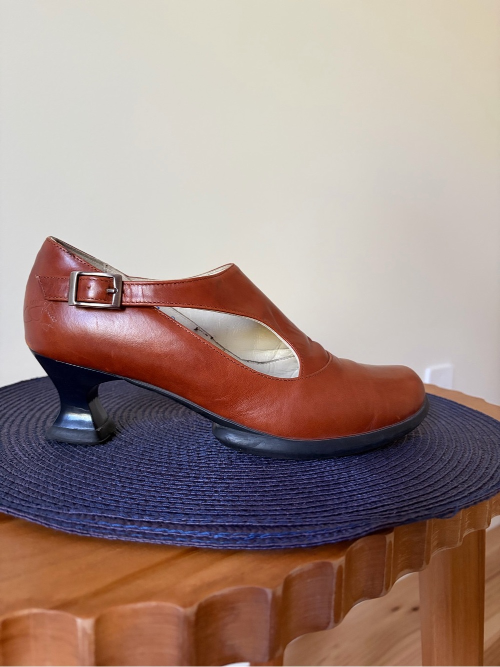 John Fluevog Cognac Leather Mary Jane Heels - Picture 2 of 9